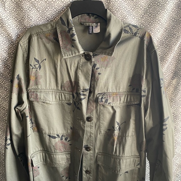 Divided Jackets & Blazers - H &M Divided Floral Green Jacket